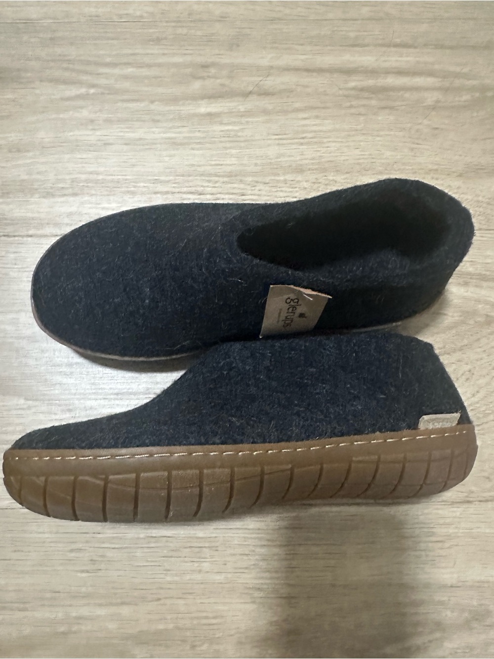 Glerups wool slippers sz 37 us 7  women’s new